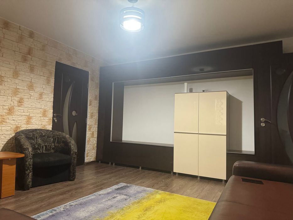 Inchiriez ap2 camere