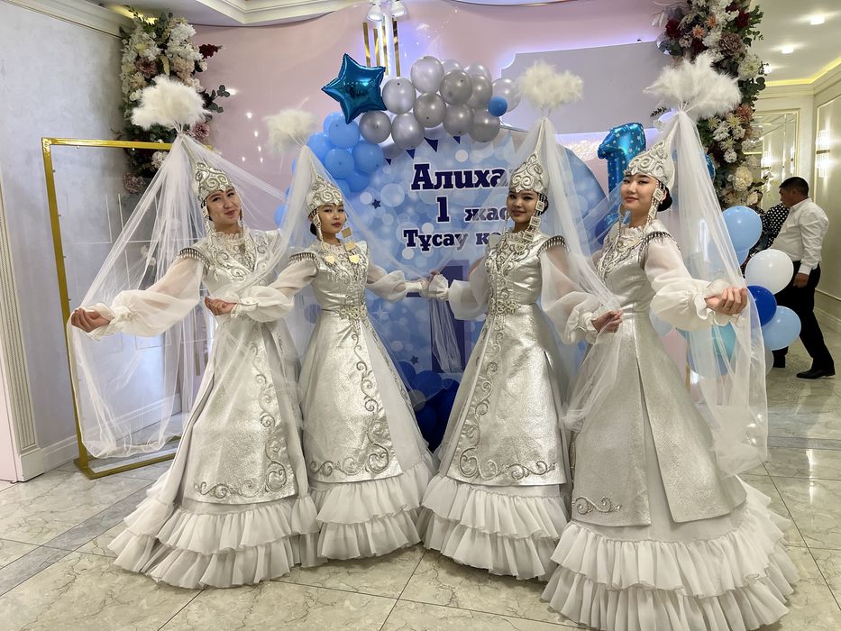 Продаются Танцевальные костюмы, казахский костюм