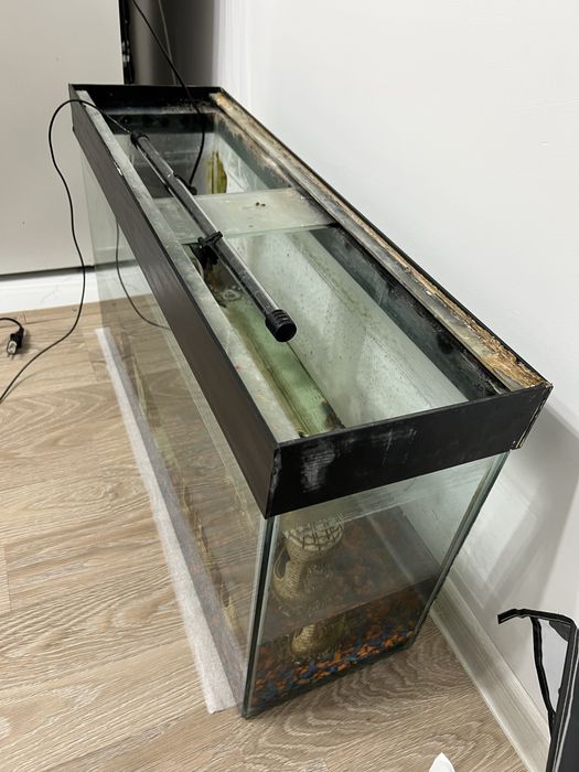 Продается Аквариум 80литров