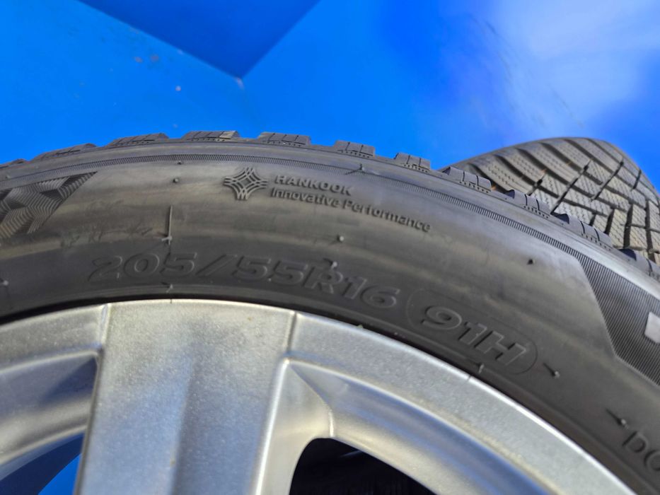 Vand set 4 anvelope an 2023 ca Noi - 205 55 16 Hankook RS 3 m+s iarna