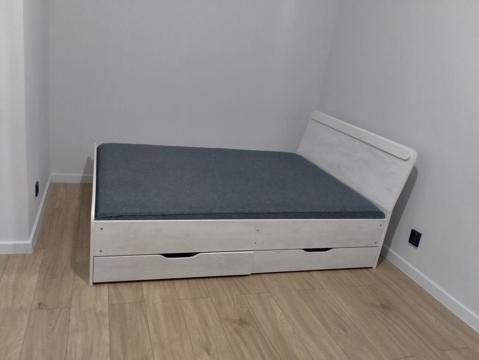 Продам двухспальные кровать