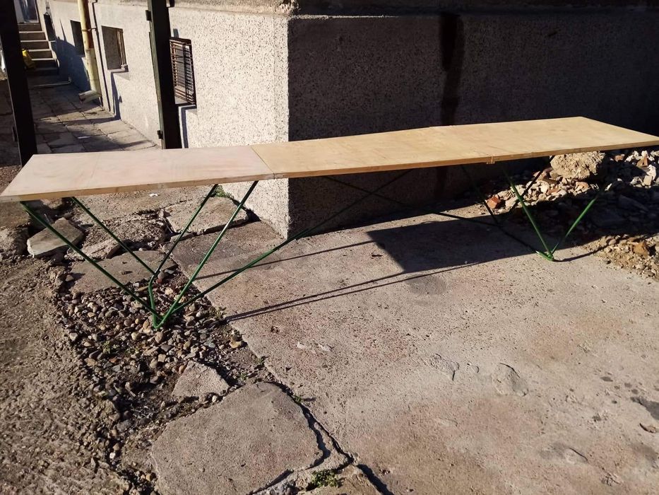 Сгъваема маса      .