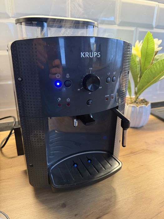 De vanzare espressor automat Krups
