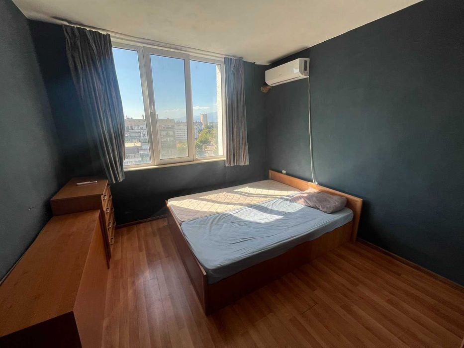 Продава се Двустаен апартамент в Казанлък - 70 кв.м за 1286 €/кв.м - Снимка #2