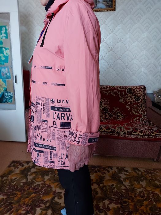 Легкая ветровка- плащ