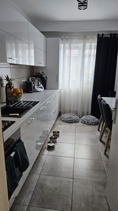 Apartament 4 camere