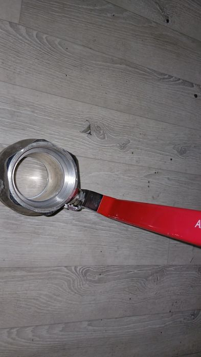 Продам новые краны на 80