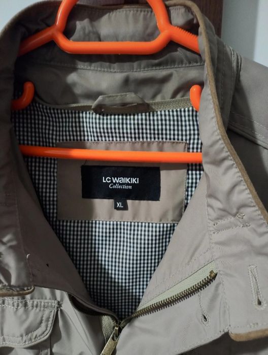 Jacheta de primavara barbati LCWaikiki marimea 48-50 sau XXL perfecta