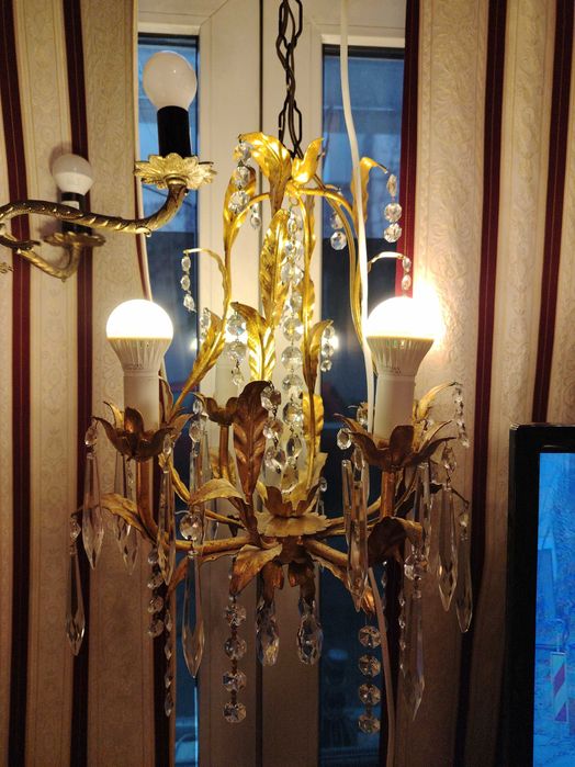 Lampa de tavan cu cristale  , veioze