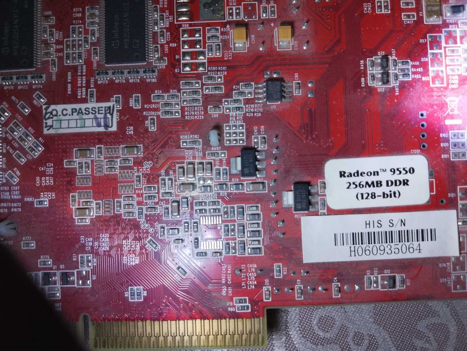 Placa video AGP Radeon 9550