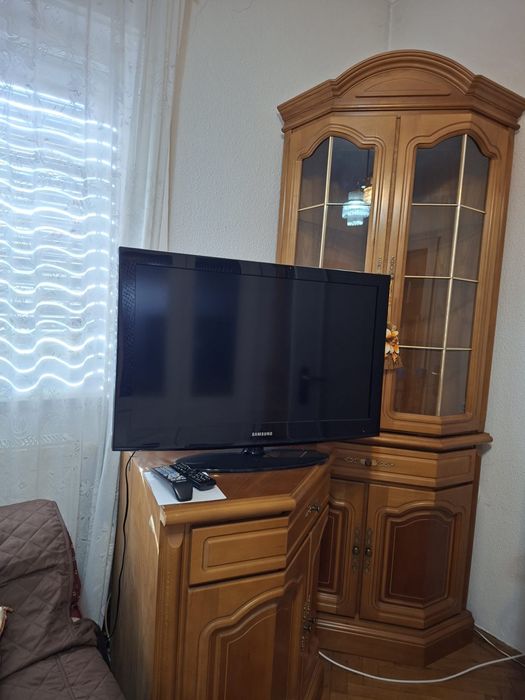 Vând mobilă lemn masiv