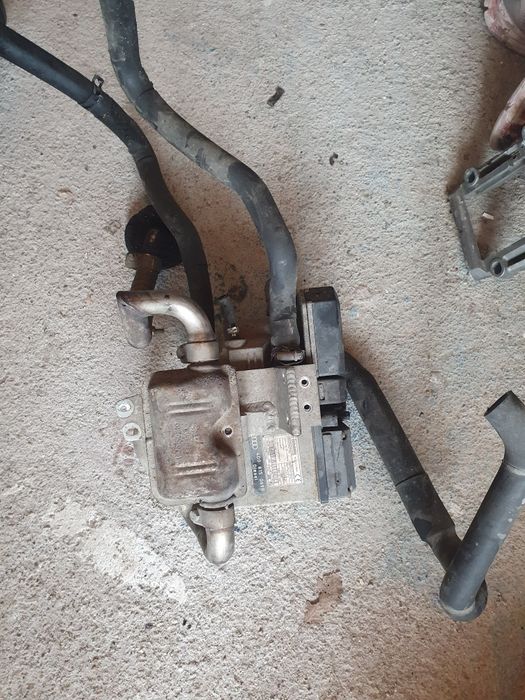 Audi a8 2.5 на части