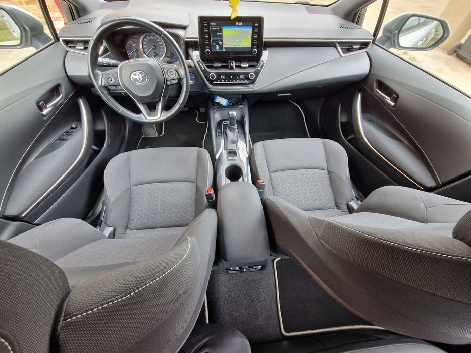 Toyota corolla 1.8 hibrid RAR Efectuat