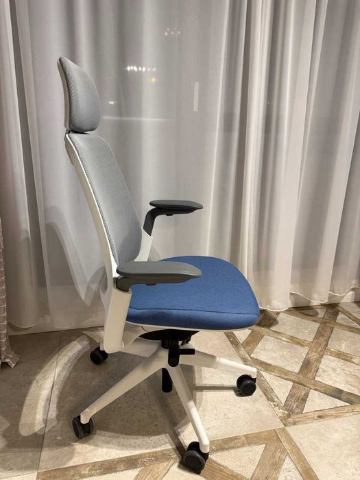 Steelcase Series 1 (stare perfectă, cu tetieră)