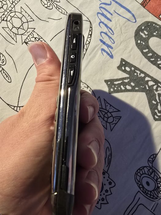Nokia E Series E71