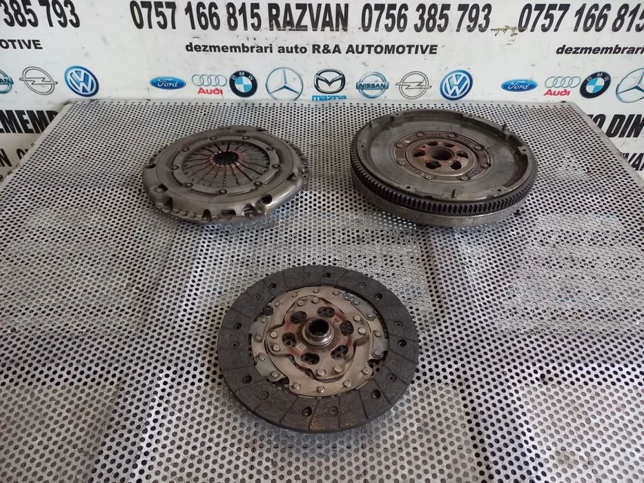 Kit Ambreiaj Volanta Masa Dubla Vw Seat Skoda Audi 1.0 TSI TFSI Cod 04CE T-Roc Fabia Ibiza Audi A1