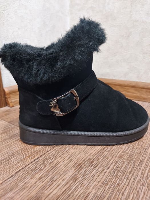Угги 32 размера, черные