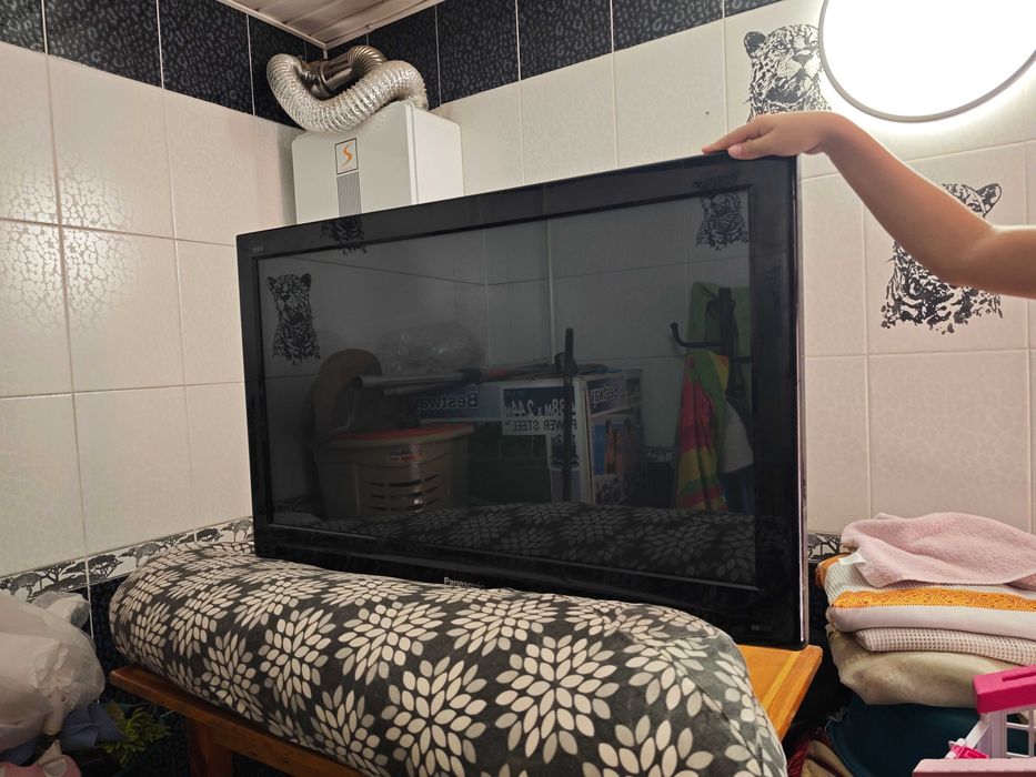 Телевизор Panasonic TX-PR37C10, рабочий