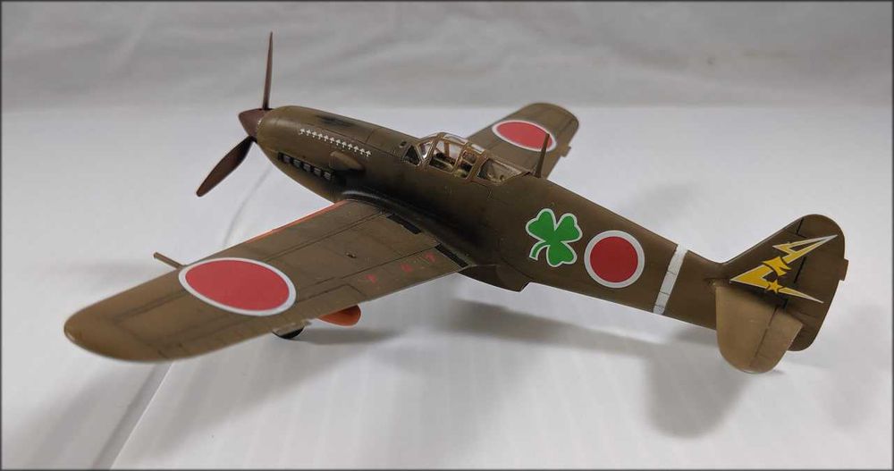 Сборная модель самолета Ki-61 Хиен (Hasegawa. 1/48)