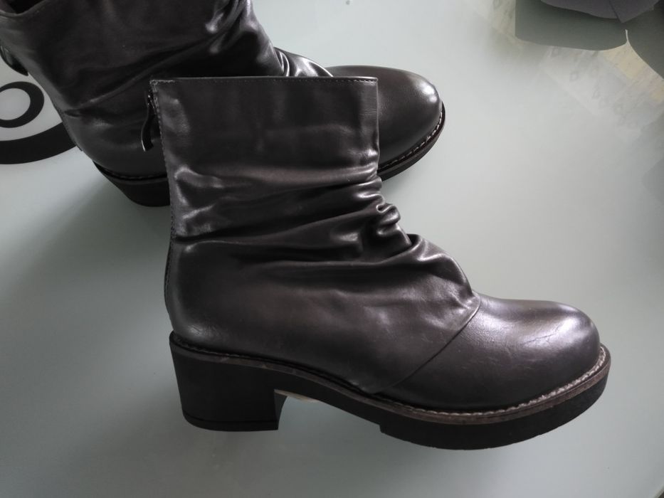 Есенни боти в черно ,сиво,кафяво