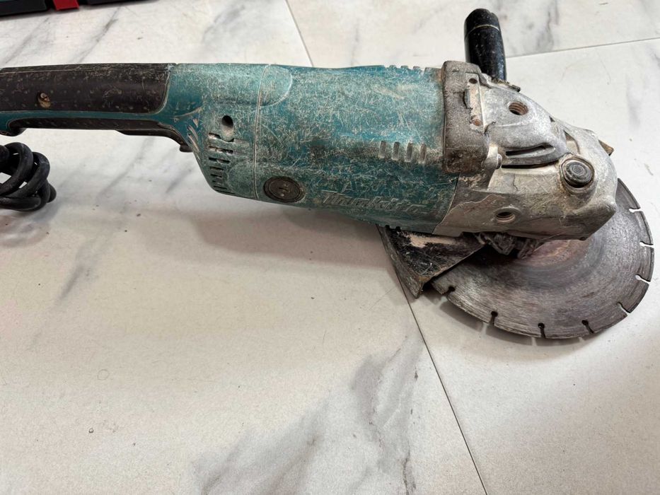 Ъглошлайф Makita GA9020, 2200 W, 230 мм