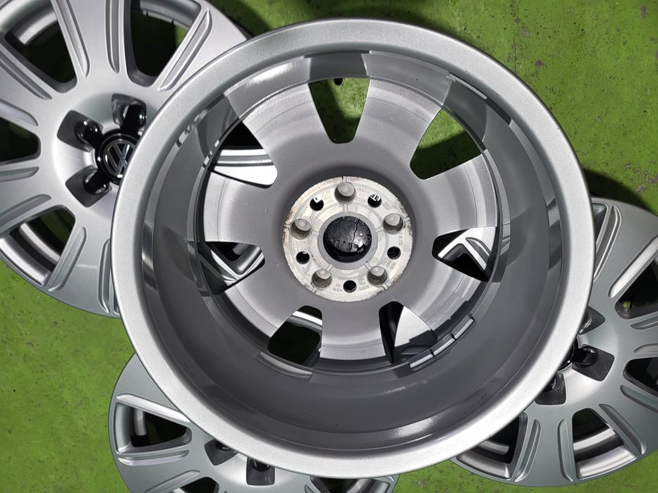 16 5x112 Vw Tiguan Passat Touran Caddy Skoda Audi Q3
