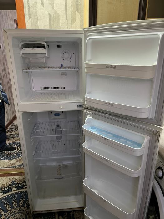 Холодильник срочно сатылады