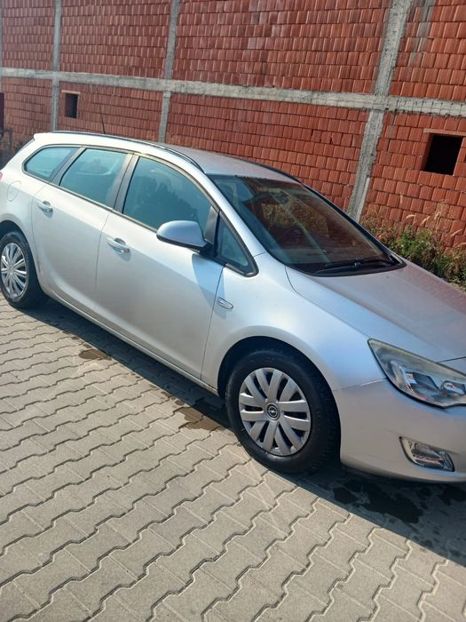 OPEL Astra 2011 — imagine 4