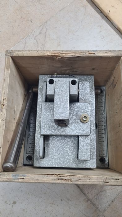 Жалюзи ткани и аппарат для резки