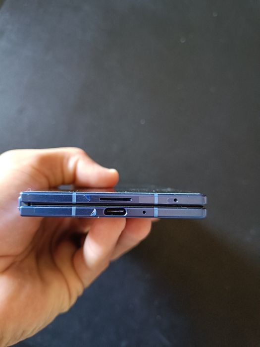 Samsung Galaxy Z Fold7 256 GB – Full Box + Husă + Cablu