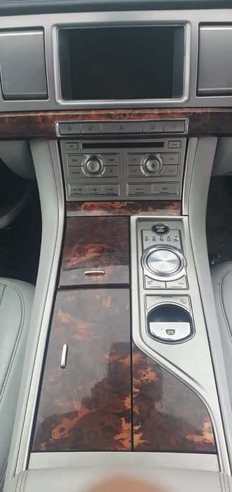 Fuzeta dreapta spate Jaguar XF an 2008 motor 2.7 tdv6 207 cp 276DT