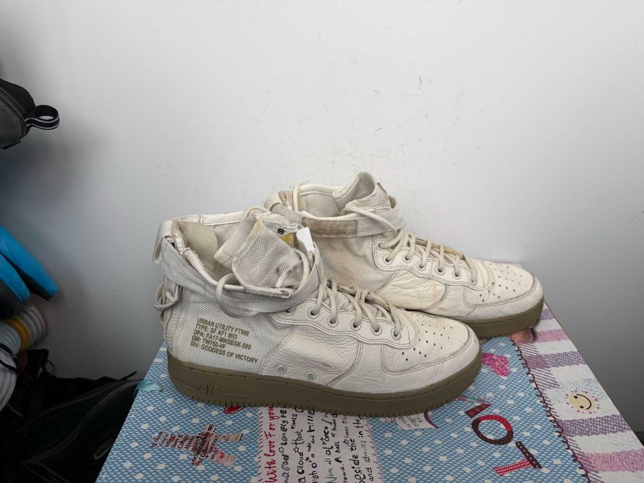 Nike SF Air Force 1 Mid Ivory Olive''оригинални маратонки 44 номер
