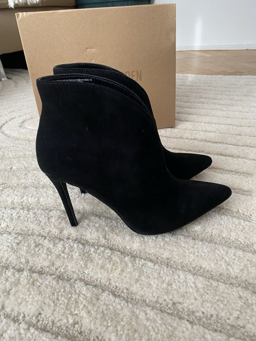 Botine din piele intoarsa