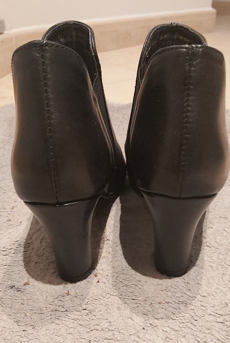 Полу-боти, н.37, ест.кожа