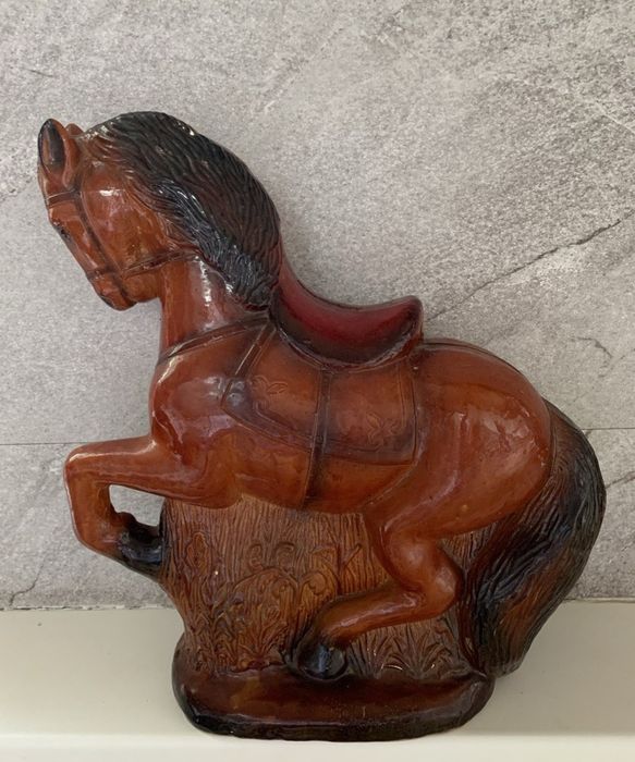 Продам копилку лошадь