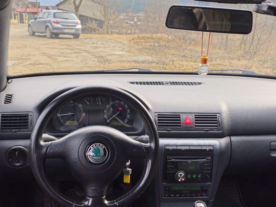 [UNIC PROPRIETAR] Skoda Octavia Tour Sport 1.9 TDI, istoric complet