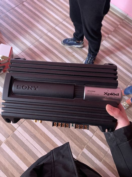 Amplificator ststie auto