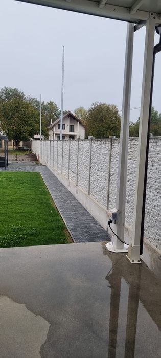 Gard din placi de beton