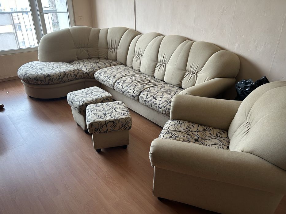 Продавам холова гарнитура