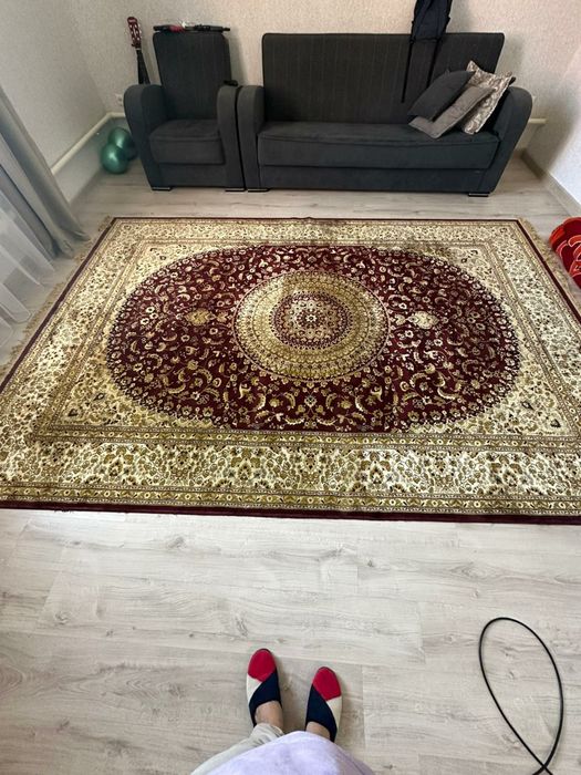 Ковёр продам миллионник