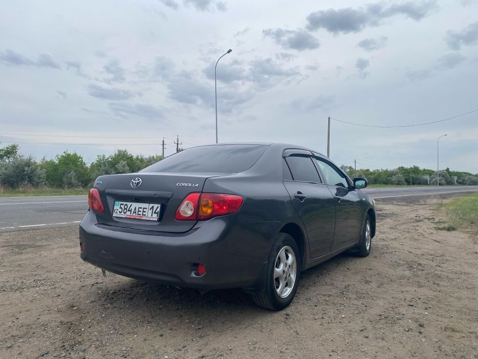 Тойота Каролла 1.6 автомат, европеец