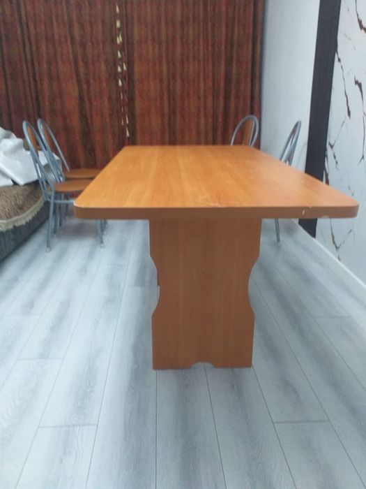 Продам стол со стулями