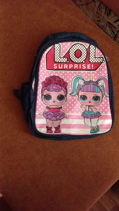 Отдам рюкзак  для девочки