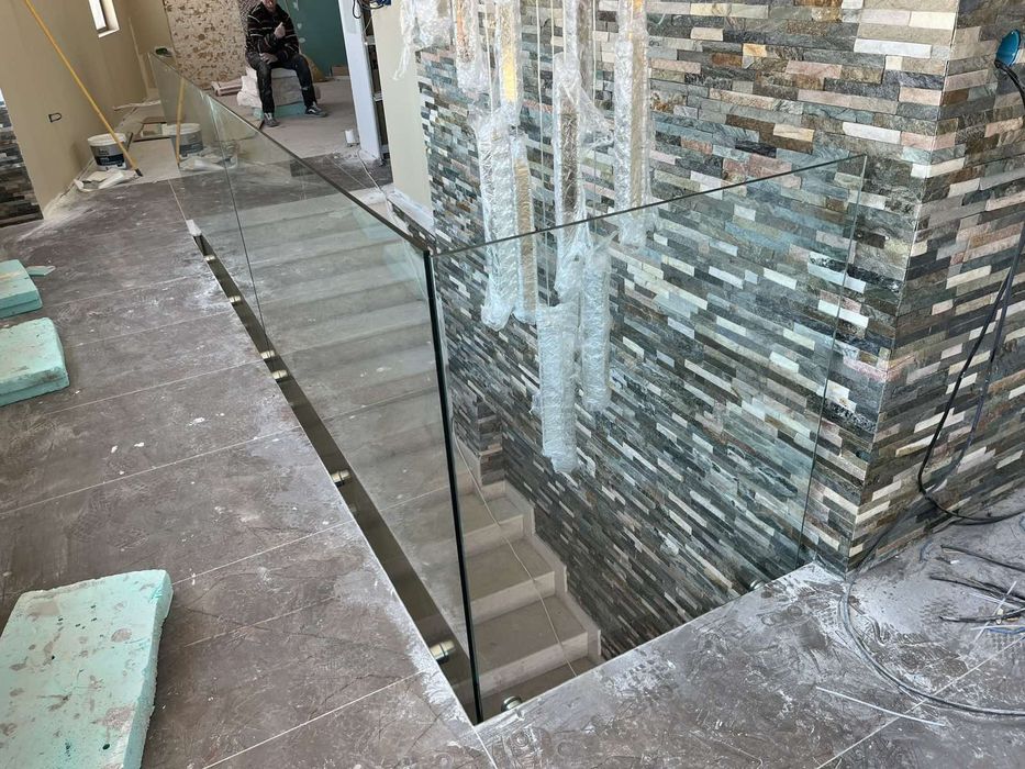 Алуминиеви и Стъклени парапети Варна