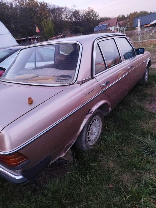 MERCEDES-BENZ E-Class 1978 — imagine 4
