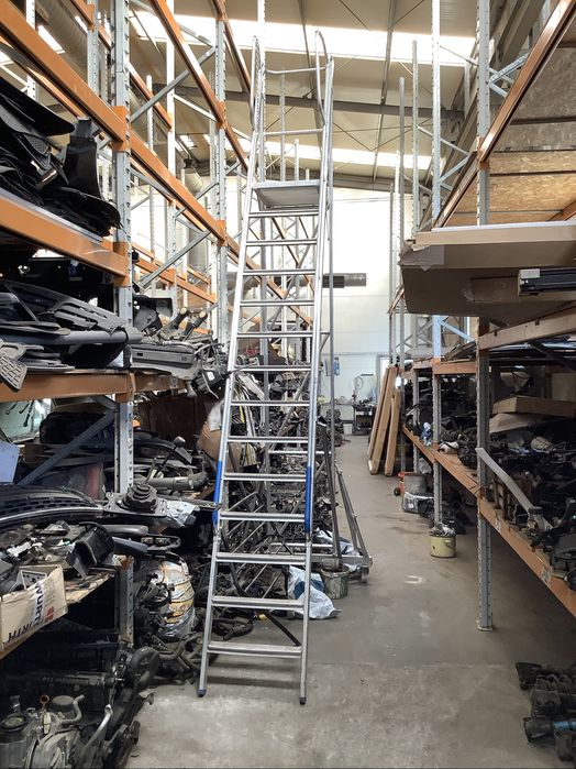 Scara aluminiu mobila cu platforma