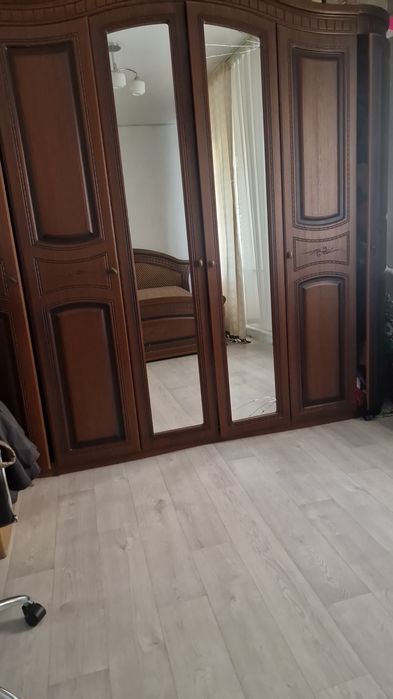 Шкаф,кровать  сатылады