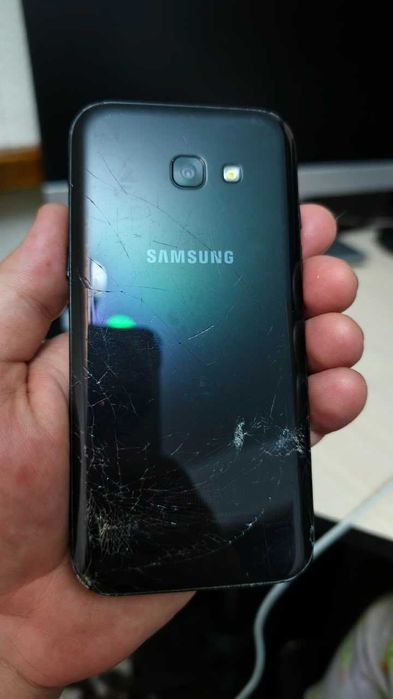 Samsung Galaxy A5 2017 3/32 ГБ