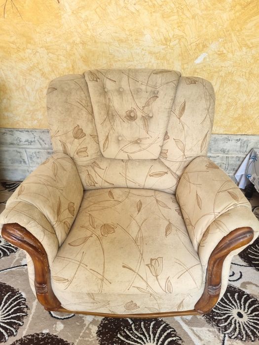 Gilam va Yumshoq mebel yuvish xizmati