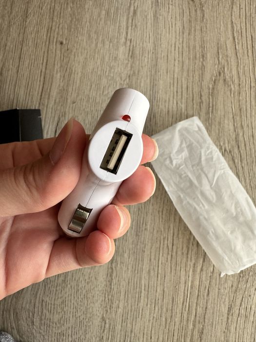 Зарядно/ трансмитер за кола